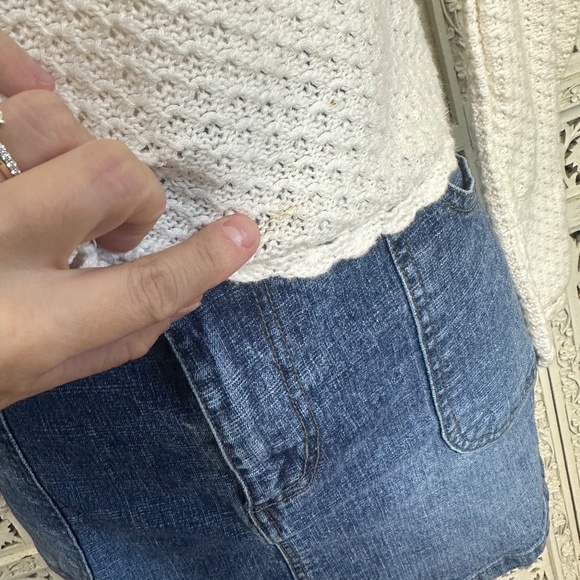 Vintage Cream Knit Crochet Coquette Ruffle Cropped V Neck Sweater Sz Medium - Picture 5 of 9